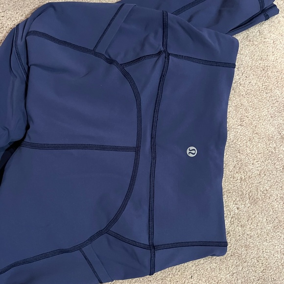 Blue lululemon leggings w/ pockets 28” - Picture 2 of 2